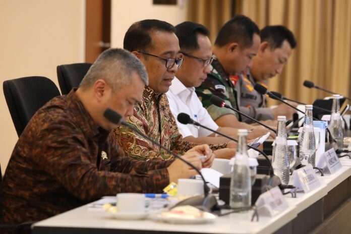 FOTO 22 Nov_Rapat nataru 1