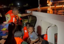 KPLP Kemenhub Bantu Evakuasi Korban Tenggelamnya KLM Fajar Lorena di Perairan Sepudi