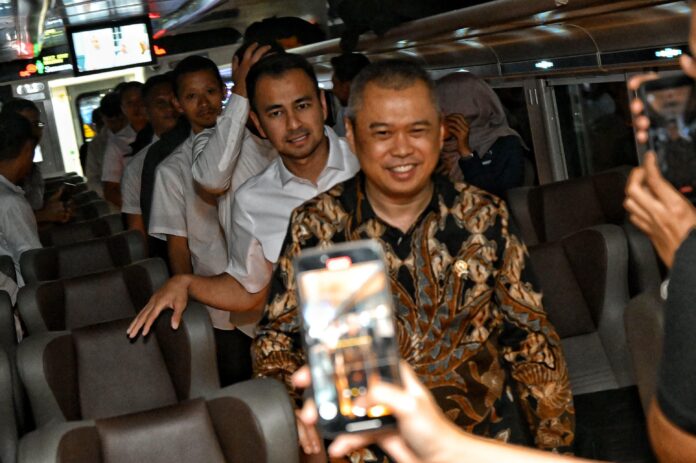 FOTO 10 Des_Uji coba direct train ke semarang 1