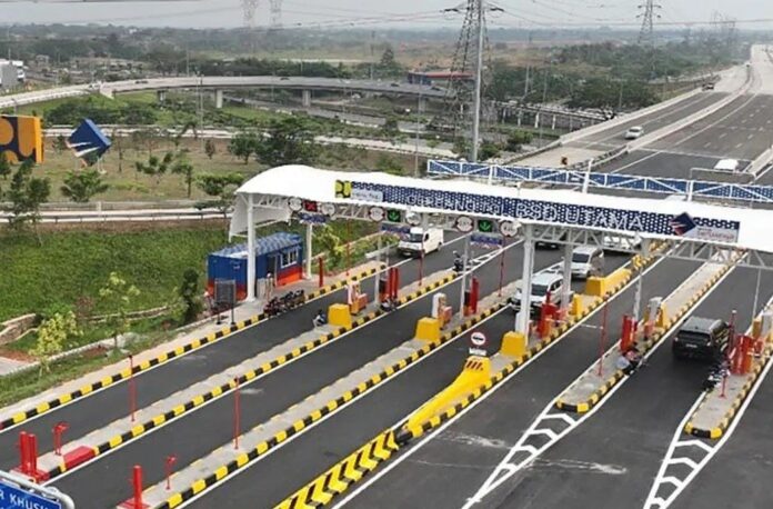 FOTO 6 Des_Gerbang Tol BSD Utama, yang menjadi bagian dari Jalan Tol Serpong - Balaraja, Banten. (dok. kementerianpu) 1