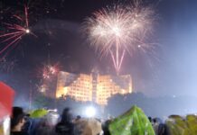 Hotel Ciputra Semarang Gelar Pesta Kembang Api dan Perayaan Bertema Velvet Mask Gala