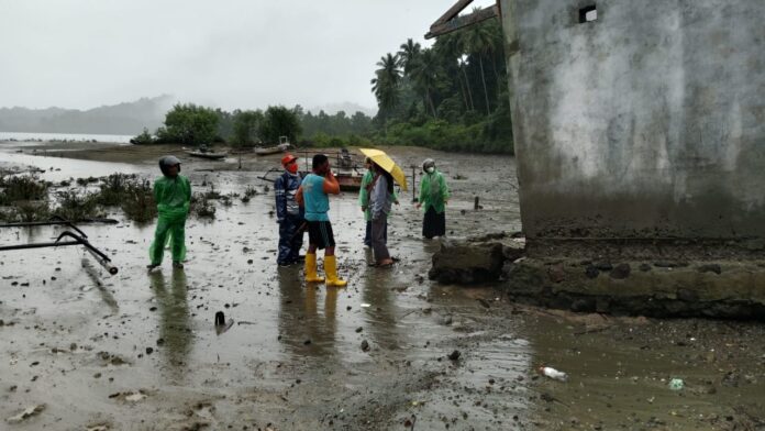 FOTO 2 Febr_Kondisi rumah warga yang terdampak banjir rob di Kabupaten Buol, Sulawesi Tengah. (dok. bpbdkabupatenbuol)