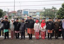 Wawali Kota Bekasi Bangga Kenakan Pakaian Adat di HUT Ke-28 Kota Bekasi