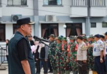 Wali Kota Bekasi Pastikan Semua Personel Bantu Warga Pembersihan Pascabanjir
