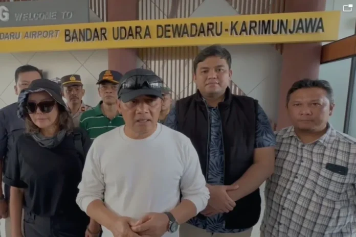 FOTO 27 April_Gubernur Jawa Tengah Ahmad Luthfi saat cek kondisi Bandara Dewadaru Karimunjawa