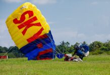 Karimunjawa International Skydiving and Adventure Sukses