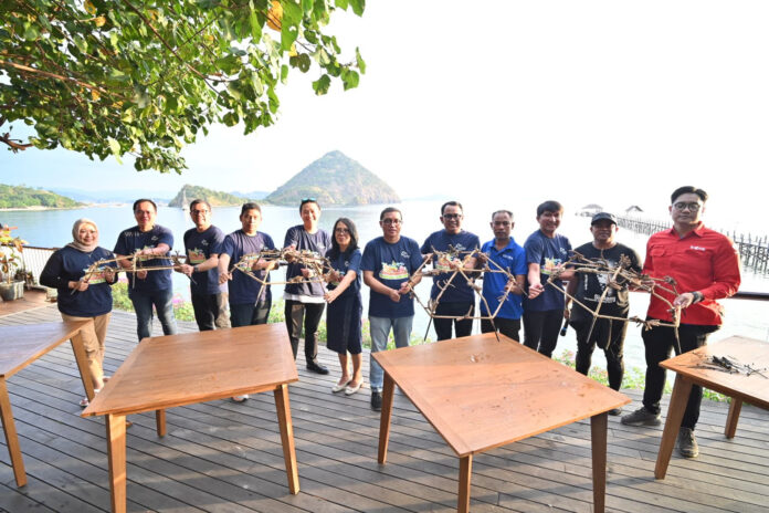FOTO 23 Mei_ASDP menjaga kelestarian lingkungan ekosistem laut di wilayah Timur Indonesia melalui program Tanggung Jawab Sosial dan Lingkungan (TJSL).