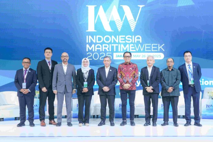 FOTO 27 Mei_Wakil Menteri Perindustrian Faisol Riza pada rangkaian acara The 1st Indonesia Maritime Week 2025 di Jakarta. kemenperin