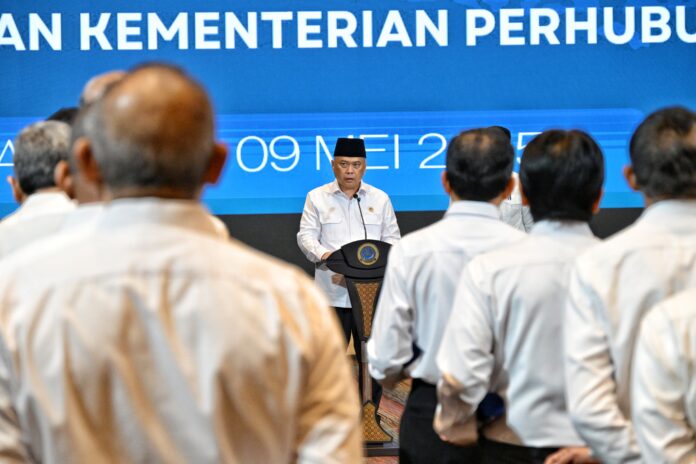 FOTO 9 Mei_Acara pelantikan dan merotasi sejumlah pejabat di lingkungan Kementerian Perhubungan 3