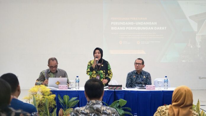 FOTO 20 Juni_Kegiatan Penyuluhan Peraturan Perundang-undangan Bidang Perhubungan Darat di Terminal Tipe A Tingkir, Jawa Tengah 1