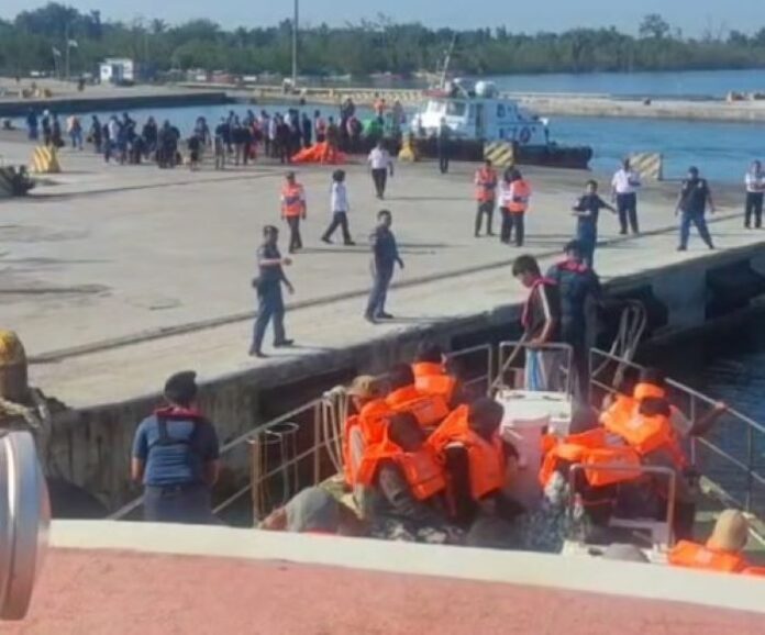 FOTO 25 Juni_Pelayanan transportasi laut dari dan menuju Pulau Enggano, Provinsi Bengkulu. (dok. hublakemenhub) 1