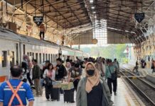 KAI Operasikan Kereta Api Tambahan Antisipasi Lonjakan Penumpang Libur Nataru 2025/2026