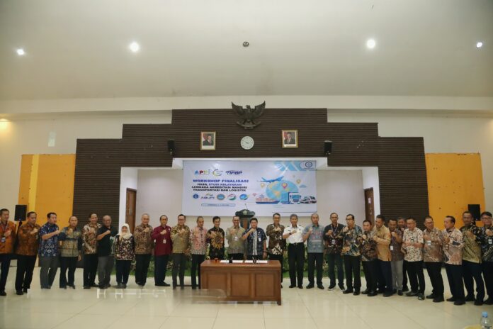 FOTO 5 Juli_Workshop Finalisasi Hasil Studi Kelayakan Lembaga Akreditasi Mandiri Transportasi dan Logistik 2
