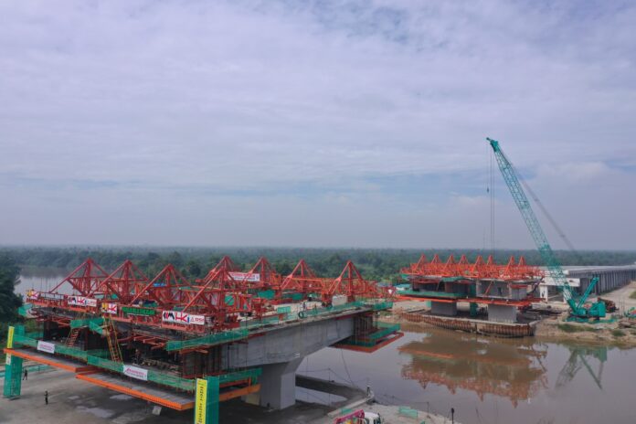 FOTO 6 Juli_Pembangunan Jalan Tol Lingkar Pekanbaru (Junction Pekanbaru - Bypass Pekanbaru). (dok. hutamakarya.com) ini