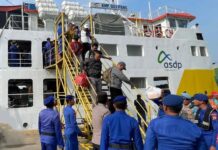 Pelindo Gerak Cepat Bantu Evakuasi Penumpang KMP Gili yang Terbakar