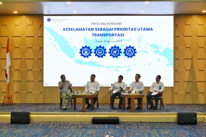 FOTO 21 Agst_Acara Press Background bertema Keselamatan sebagai Prioritas Utama Transportasi di Jakarta. kemenhub