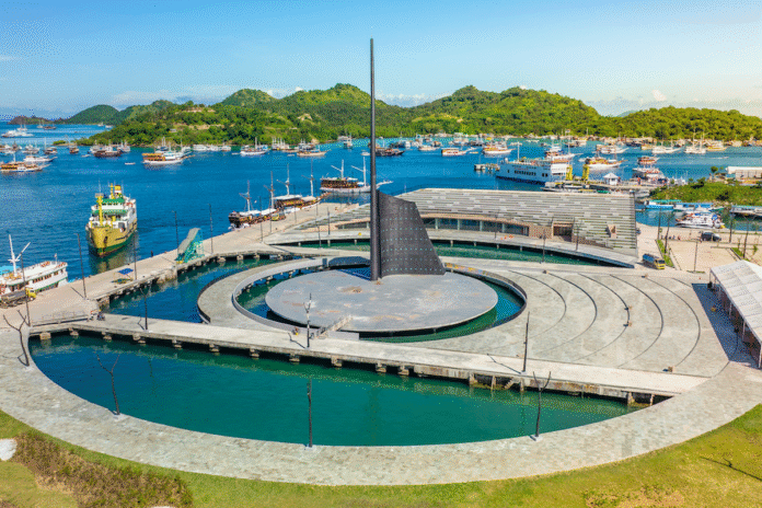 FOTO 31 Juli_Kawasan Waterfront Pantai Marina di Labuan Bajo Nusa Tenggara Timur (NTT). (dok. kementerianpu) INI INI