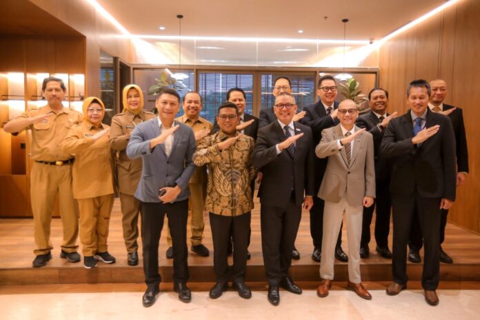 FOTO 5 Agst_Gubernur Banten Andra Soni melakukan kunjungan ke PT Angkasa Pura Indonesia (Persero) di Gedung InJourney Airports Center, Bandara Soetta
