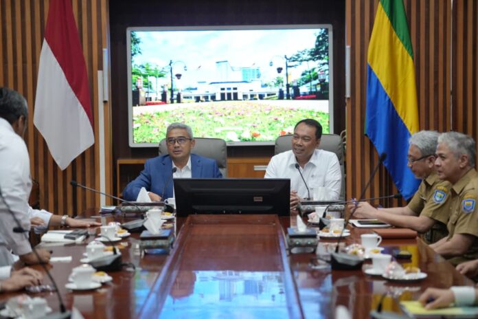 FOTO 1 Sept_Kunjungan kerja Direktur Utama Jasa Marga Rivan A. Purwantono dan Direktur Bisnis Reza Febriano