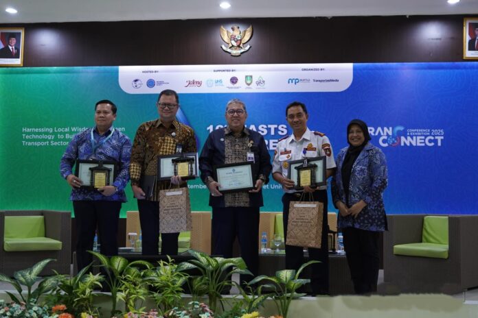 FOTO 3 Sept_Acara Focus Group Discussion (FGD) Strategi Perluasan Digitalisasi Pembayaran pada Layanan Transportasi 1 INI