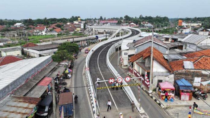 FOTO 23 Okt_Flyover Soebianto dan Jembatan Penyeberangan Orang (JPO) di Kabupaten Bogor.