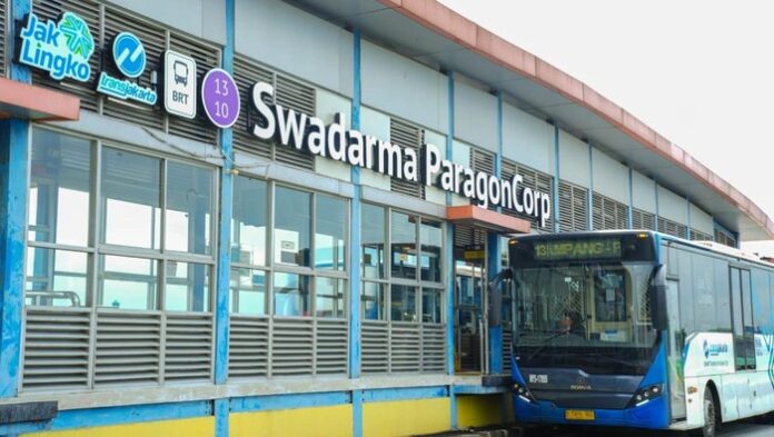 FOTO 23 Okt_Halte Swadarma Paragon di Koridor 13. (dok. paragoncorp)