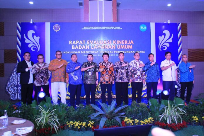 FOTO 28 Okt_Rapat Evaluasi Kinerja Badan Layanan Umum (BLU)