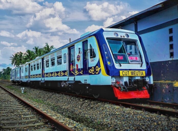 FOTO 7 Okt_Kereta Api Cut Meutia. (dok. wikipedia.org)