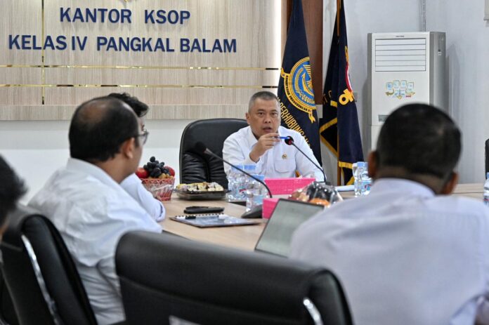 FOTO 7 Okt_Saat kunjungan kerja pelayanan transportasi di Kepulauan Bangka Belitung. (dok. kemenhub) 1