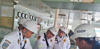 Pastikan Aspek Keselamatan Kapal dengan Kemenhub Uji Petik Kapal Penumpang di Pelabuhan Banyuwangi