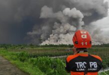 Penerbangan Relatif Normal Meski Aktivitas Gunung Semeru Meningkat