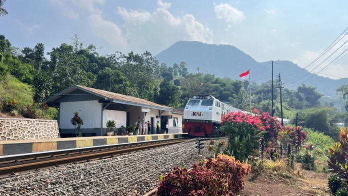 FOTO 24 Nov_Stasiun Lebakjero ada di perbatasan Ciherang, Nagreg, Bandung. (dok. kai) 2