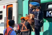 Kereta Api Petani dan Pedagang Semakin Diminati Pelanggan