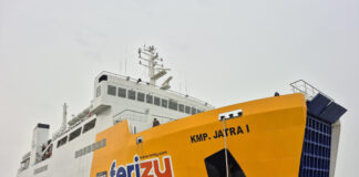 KMP Jatra I Berangkatkan 44 Ton Bantuan untuk Sumatra