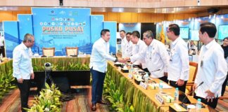 Menhub dan Seskab Kunjungi Posko Pusat Angkutan Nataru 2025/2026