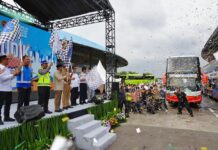 Pelepasan Keberangkatan Peserta Mudik Gratis Angkutan Jalan ke 10 Kota Tujuan