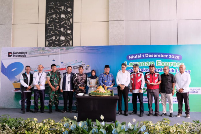 FOTO 4 Des_Peresmian go-live perdana layanan kapal express yang kini beroperasi