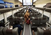 KA Gajayana dan Parahyangan Pakai Rangkaian Stainless Steel New Generation