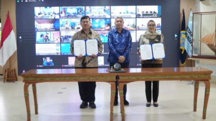 FOTO 2 Jan_Penandatanganan Perjanjian Terpadu Kerja Sama Pelayaran Perintis. hubla