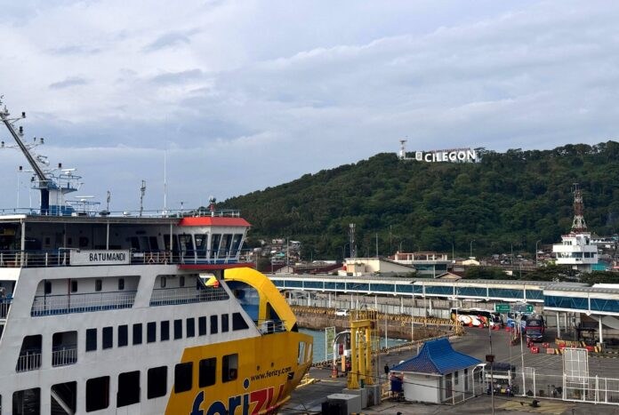 FOTO 22 Des_Aktivitas di Pelabuhan Ciwandan, Cilegon, Banten. (dok. asdp