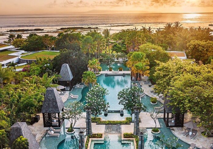 FOTO 22 Jan_Salah satu hotel yang berada di kawasan The Nusa Dua Bali. (dok. itdc)