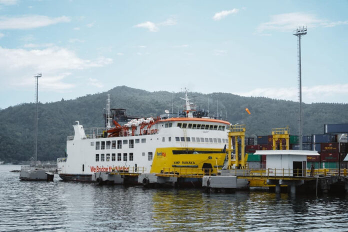 FOTO 27 Jan-Kapal bersandar di ujung Utara Sulawesi, Pelabuhan Bitung. dok. asdp