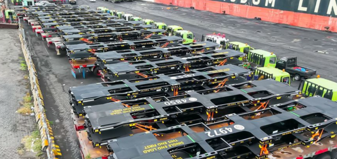 FOTO 7 Jan_Pengiriman ekspor Container Flat Top Wagon inka