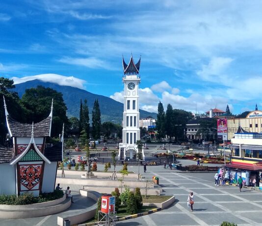 Pemkot Bukittinggi Gandeng InJourney untuk Seabad Jam Gadang