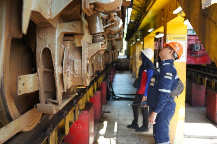 FOTO 26 Febr_Ramp check atau pemeriksaan kelaikan pada sarana perkeretaapian di wilayah Jawa Tengah dan Daerah Istimewa Yogyakarta. dok. djka