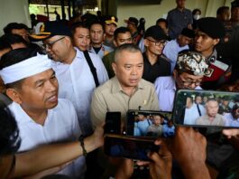 Menhub dan Gubernur Jabar Pantau Titik Mudik di Jabar