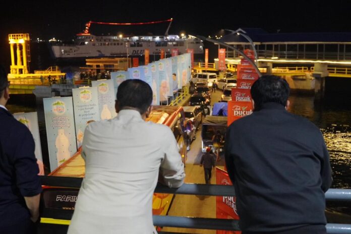 FOTO 16 Maret_Kepadatan kendaraan yang terjadi di jalur menuju Pelabuhan Penyeberangan Gilimanuk. dok. kemenhub 1