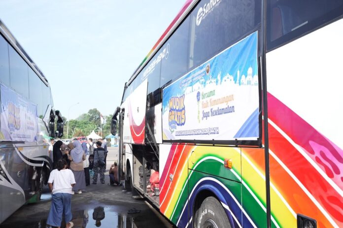 FOTO 16 Maret_Pelepasan keberangkatan peserta Mudik Gratis Angkutan Lebaran 2026 tujuan Aceh dan Medan 2