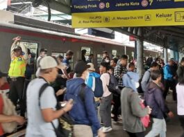 Pengguna Commuter Line Jabodetabek Jelang Libur Lebaran Turun 29%