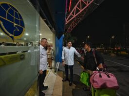 Seskab dan Menhub Sambut Pemudik dan Pantau Arus Balik di Pulo Gebang